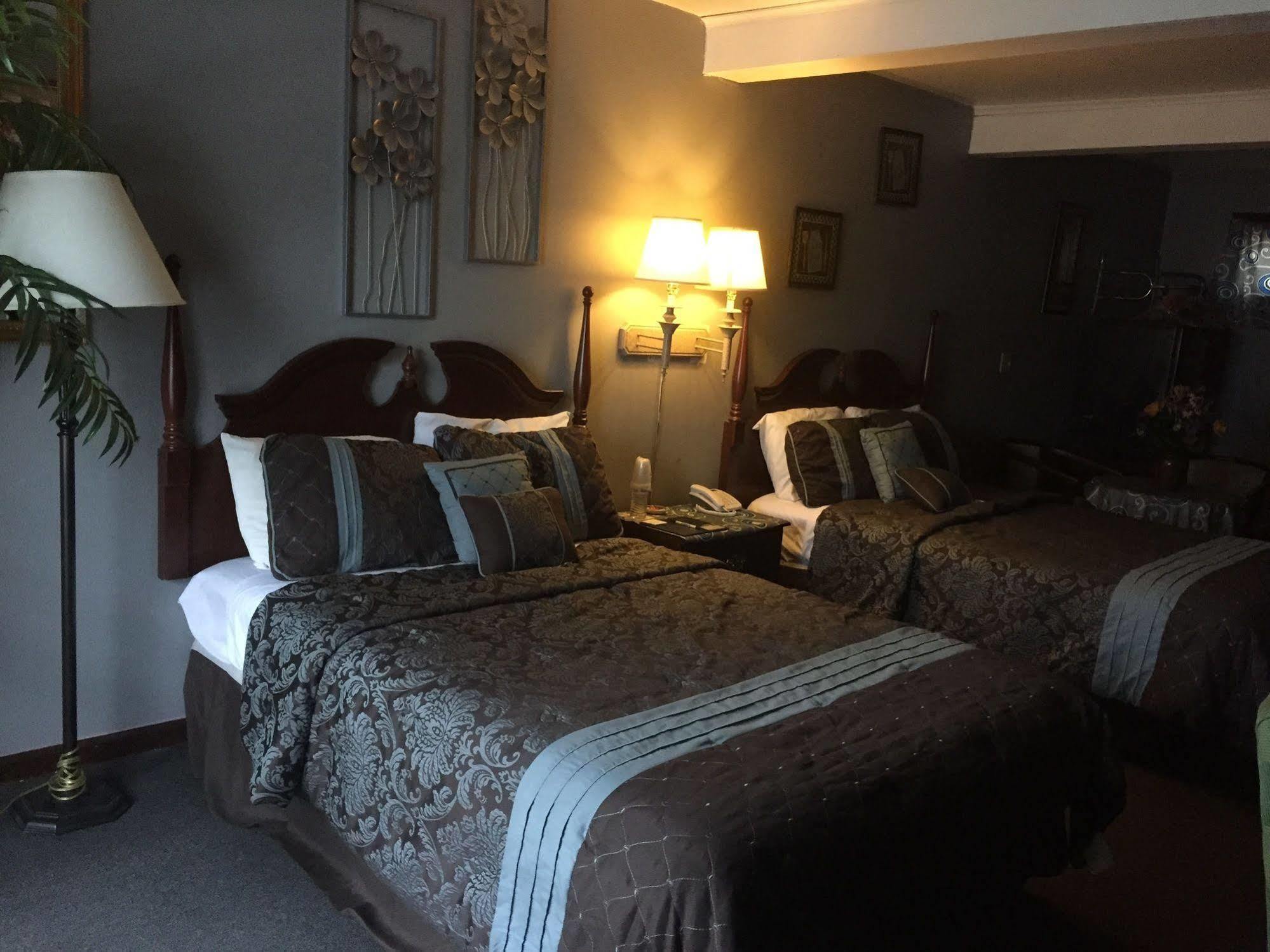 Hamilton Inn 斯特布里奇 外观 照片