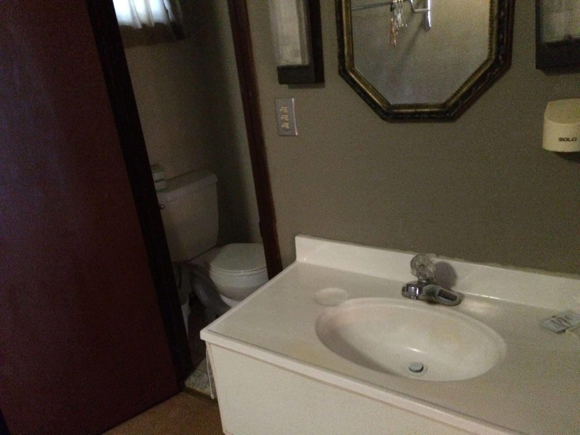 Hamilton Inn 斯特布里奇 外观 照片