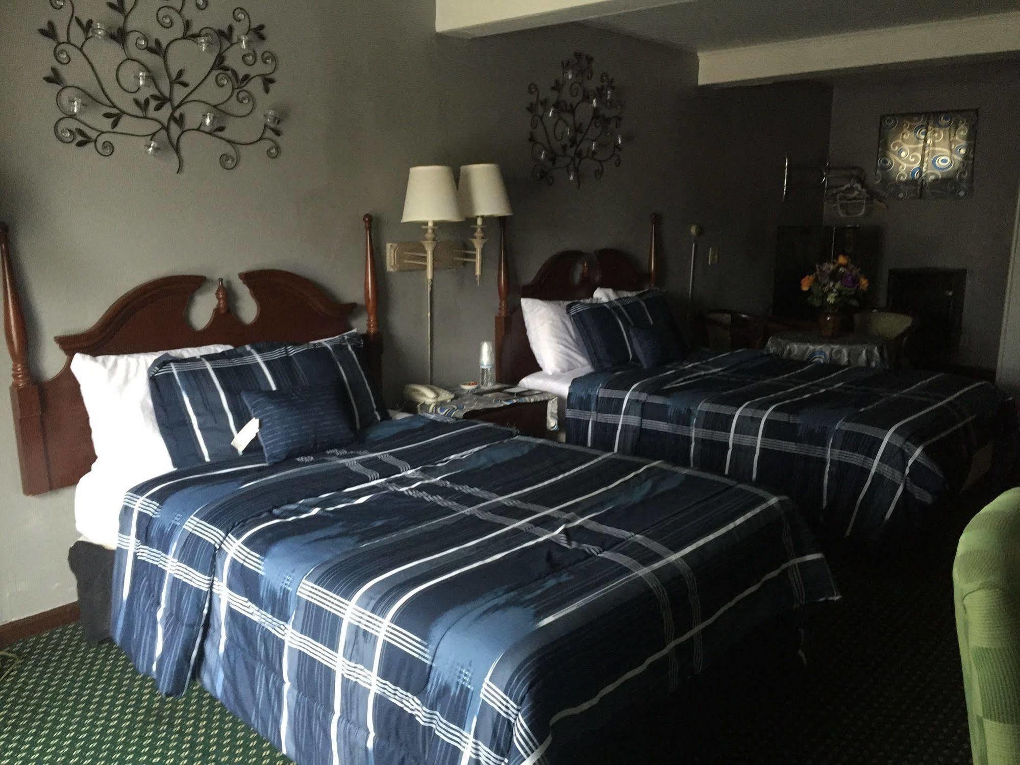 Hamilton Inn 斯特布里奇 外观 照片