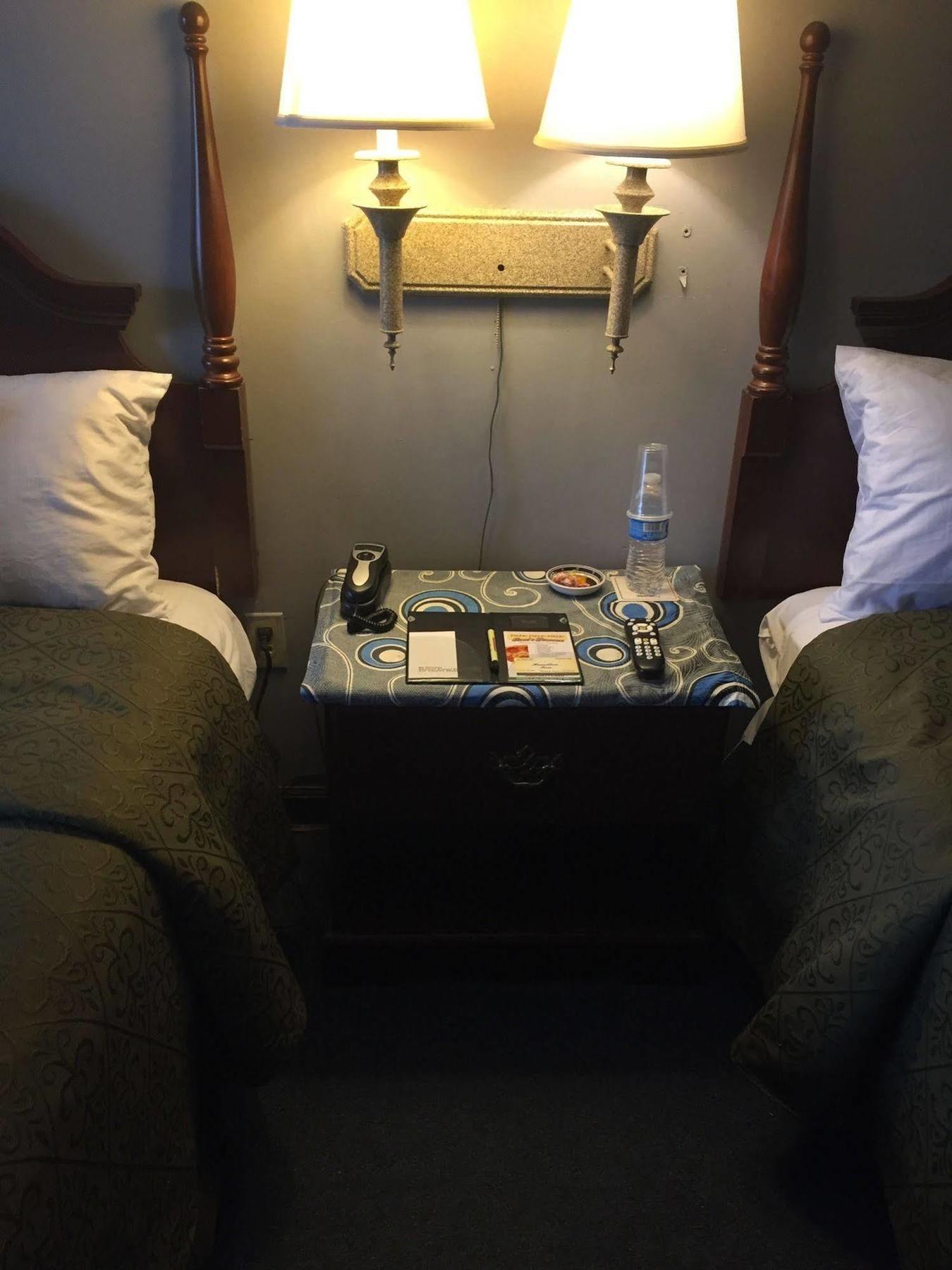 Hamilton Inn 斯特布里奇 外观 照片
