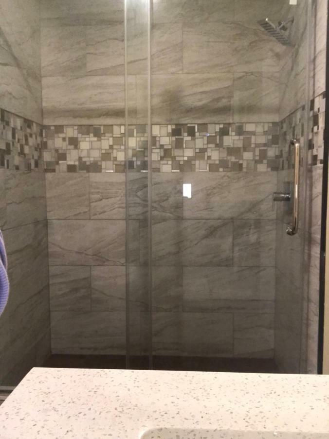 Hamilton Inn 斯特布里奇 外观 照片